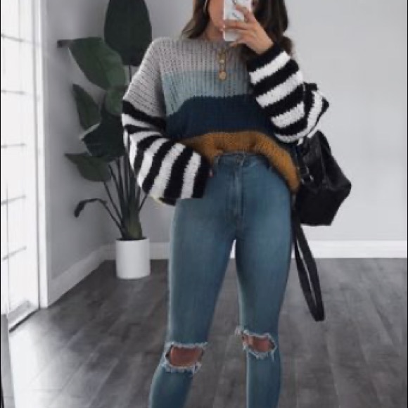 TRENDY OUTFIT MYSTERY BOX - Picture 3 of 8